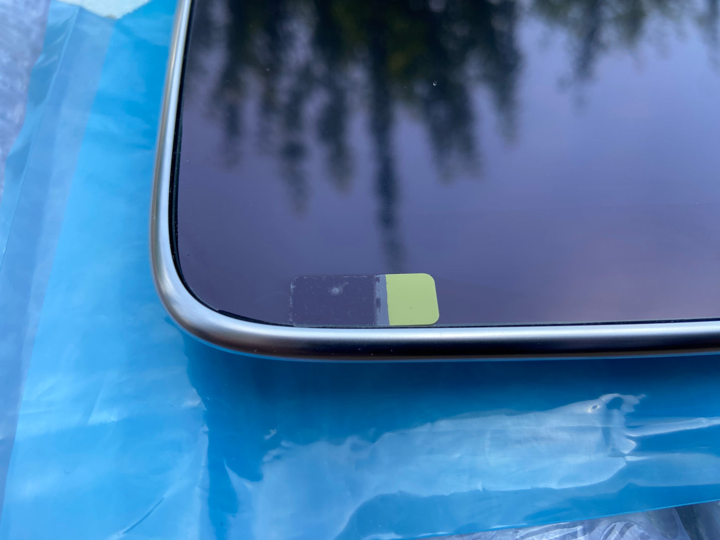W223 Rear Entertainment Display